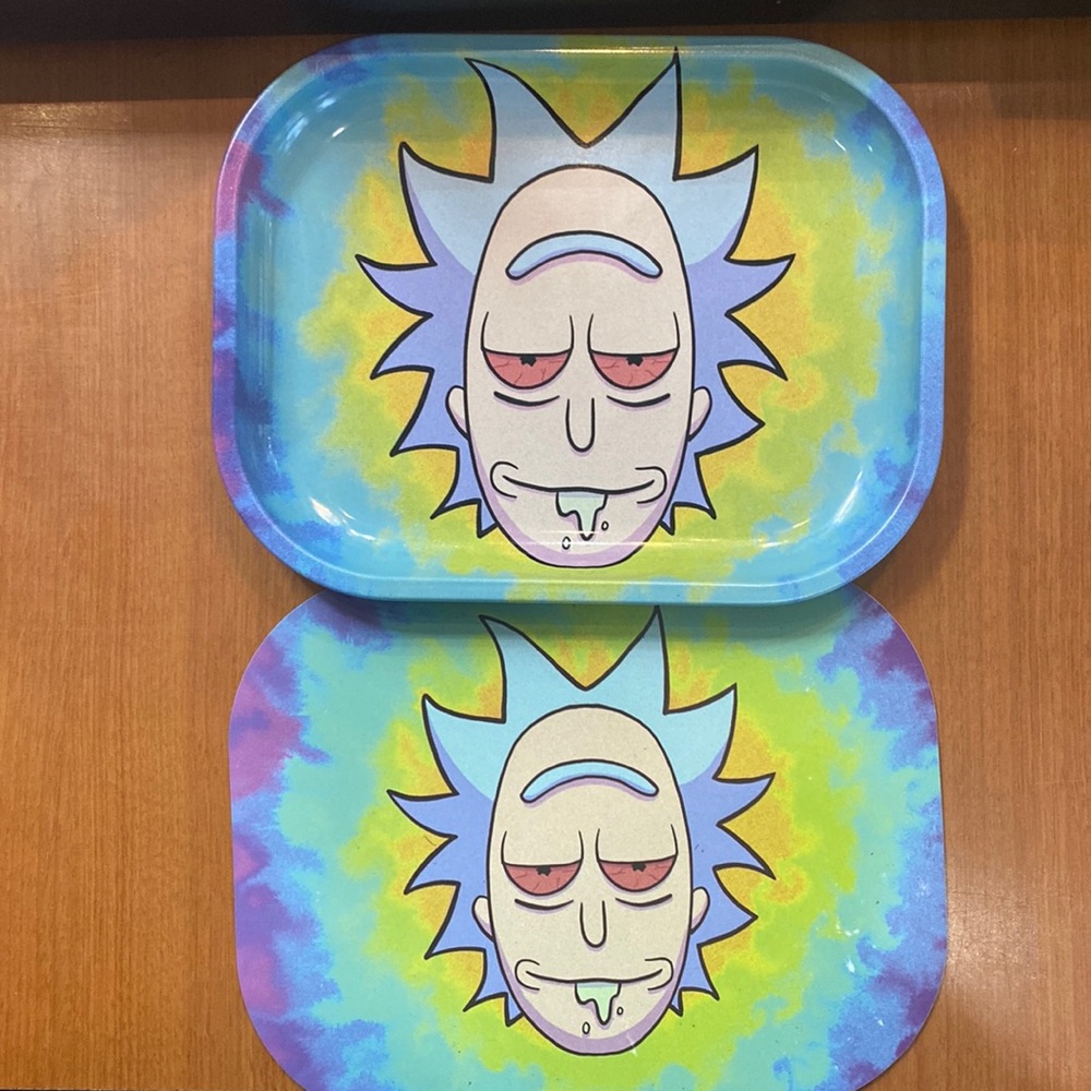 Tray with lid